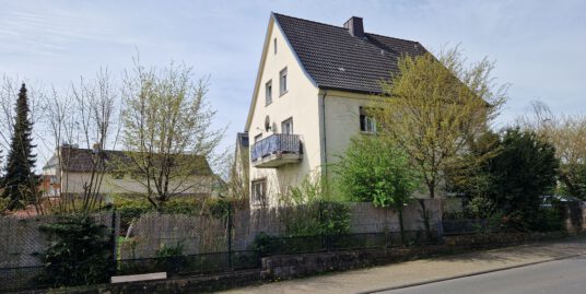 Frei ab September 2023 – Freistehendes und großzügiges Einfamilienhaus in Alsfeld