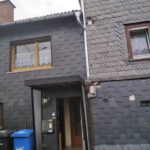 1 Familienhaus mit Terrasse und Garage